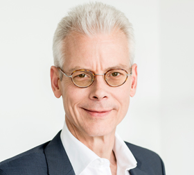 Dr. Stefan Strunden